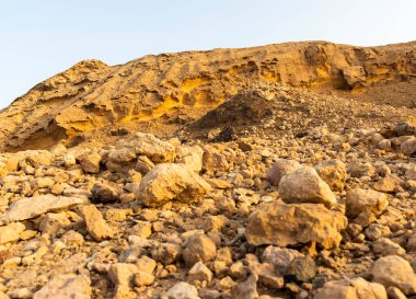 Şeriat Emirliğinin Buhais bölgesinde Jebels olarak bilinen 93 milyon yıllık kaya oluşumları,