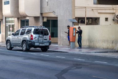 Dubai, BAE - 08.03.2021 - Deira 'nın işlek sokakları.