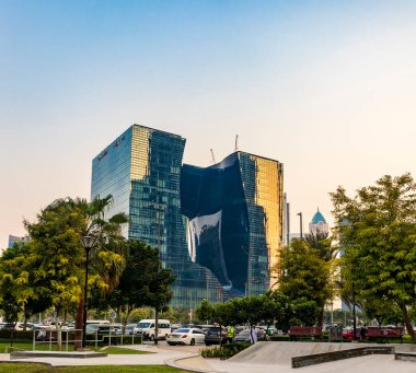 Dubai, BAE - 08.04.2021 Dubai İş Sahası Bölgesindeki Opus Kulesi