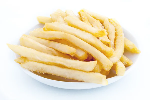 Картошка фри на белом — стоковое фото