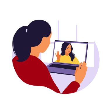 Toplu sanal toplantı ve grup video konferansı için bilgisayar kullanan bir kadın. Masaüstünde arkadaşlarıyla sohbet eden bir adam. Video konferansı, uzaktan çalışma, teknoloji konsepti.