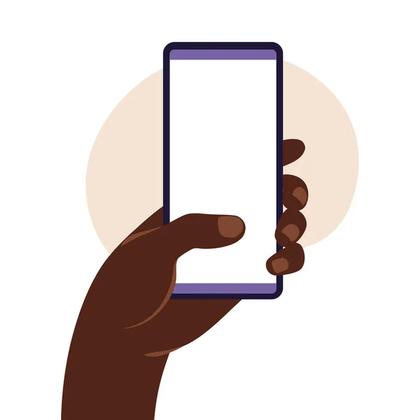 Africký muž drží smartphone s prázdnou bílou obrazovkou. Používám mobilní chytrý telefon. Koncept plochého designu. Vektorová ilustrace. — Stockový vektor