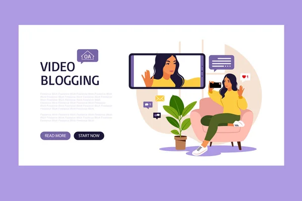 Mujer videoblogger sentada en un sofá con teléfono y grabando vídeo con smartphone. Página de aterrizaje. Diferentes iconos de redes sociales. Ilustración vectorial en estilo plano. — Vector de stock