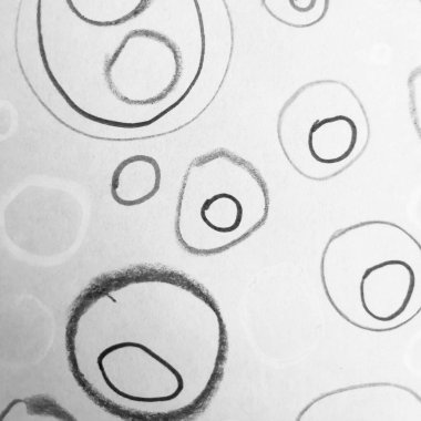 El yazısı çemberler. Monokrom Rough Suluboya İllüstrasyonunu Blot. Geometrik düğün teknolojisi. Hipster Doodle. Arka planda el yazması çemberler. Parşömen sırası. Kahverengi.