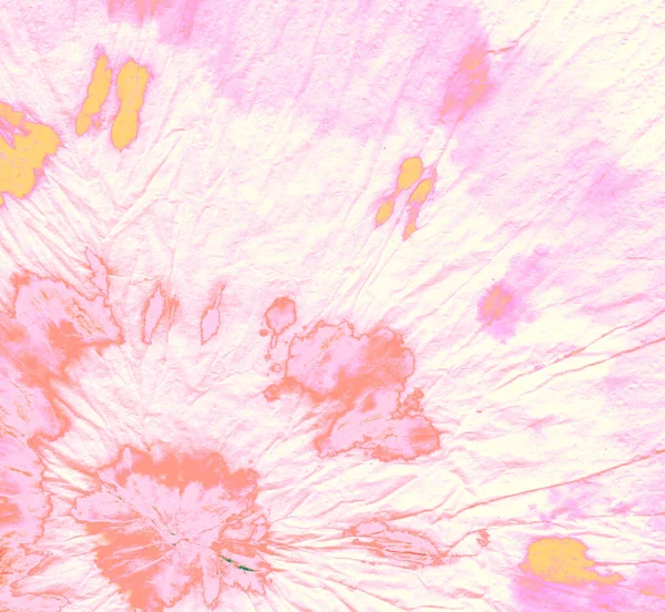  Turuncu kravat boyası, boyalı sarmal boya deseni. Kumaş Rustik Endonezya kravat boyası. Geleneksel Turuncu Arkaplan. Hafif Kravatlı Yıkama, Bağlı Batik Yazdır. Boyalı Moda. 