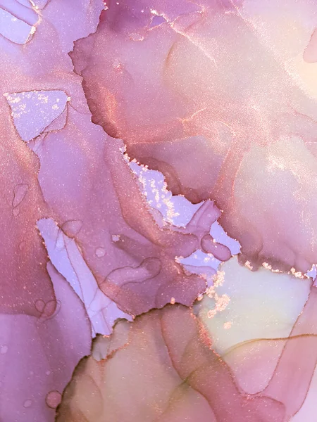 Alkol Mürekkebi. Sanat Sıvısı Kadim Tasarımı. Foil desenini karıştır. Metalik Modern Alkol Mürekkebi. Soluk Grafik Dökümlü Boyama. Gradyan Grunge tuvali. İzole edilmiş Altın Alkol Mürekkebi. 