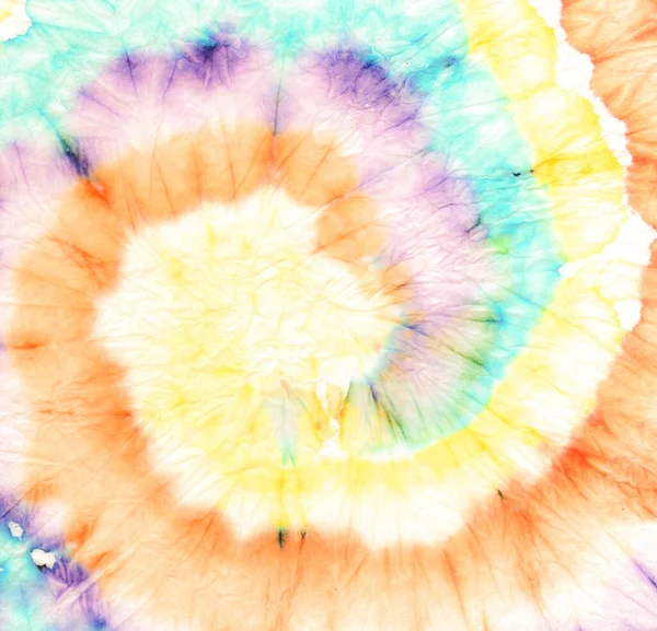 Eğlence sarmalı boyama işi. Gökkuşağı boyası Eski Tonal Arka plan. Beyaz Spiral Boyama. Stil Gökkuşağı Sanatı. 1960 'ların Boyalı Barış Kumaşı. Şehir Sarmalı Boyama. 