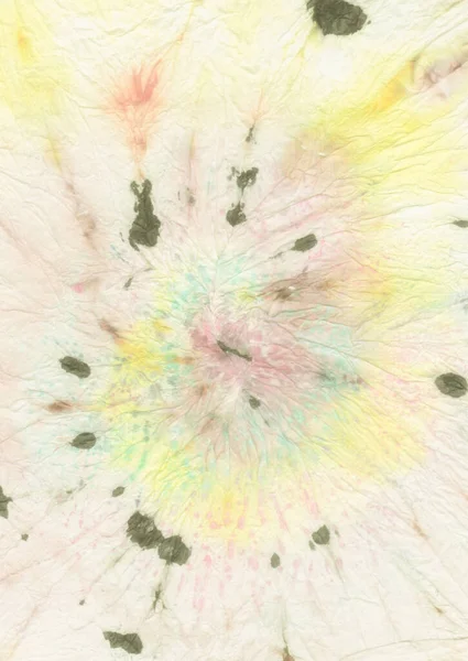 Dişi Spiral kravat boyası. Hippi Boyalı Gökkuşağı Tasarımı. Dekorasyon Spiral Kravat Boyası. Batik Kadınsı Dairesel Sanatlar. Renkli Bağlı Spiral Doku. Trippy Spiral Kravat Boyası.