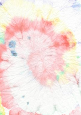 Pastel Spiral kravat boyası. Stil Boyalı Suluboya Tasarımı. Çemberi tekrarla Spiral kravat boyası. Havalı Hippi Tasarımı. Kapalı Boyalı Barış Yazısı. Renkli Spiral Kravat Boyası.