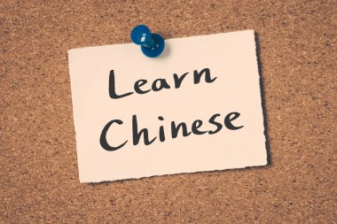 Çin iğnesi ilan tahtası üzerinde Not öğrenmek