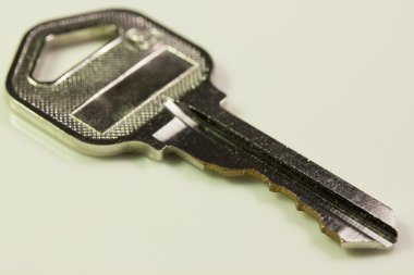 anahtar beyaz arkaplanda izole edildi