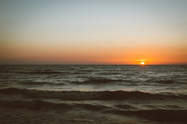 Zonsondergang strand — Stockfoto