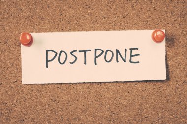 bülten tahtası üzerinde pinned Not ertelemek