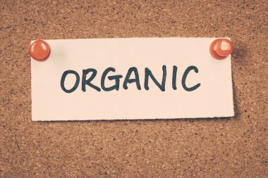 Organik Not ilan panosuna iğnelenmiş