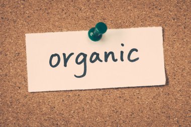 Organik Not ilan panosuna iğnelenmiş