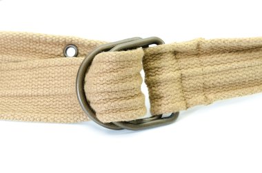 Beyaz arka plan üzerinde izole kumaş askı kayışı