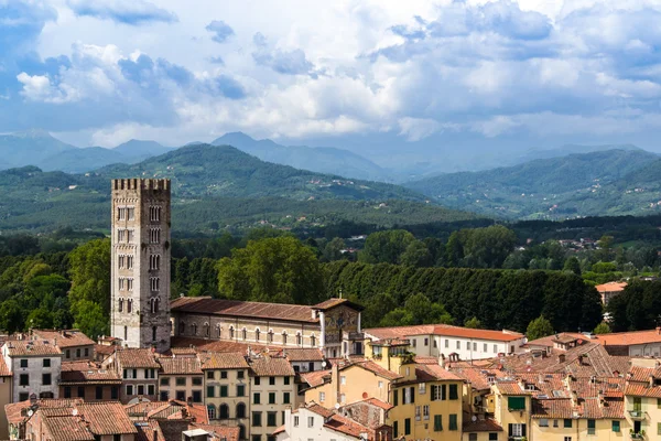 Cityview and hills in the background 01 — Stock Photo, Image