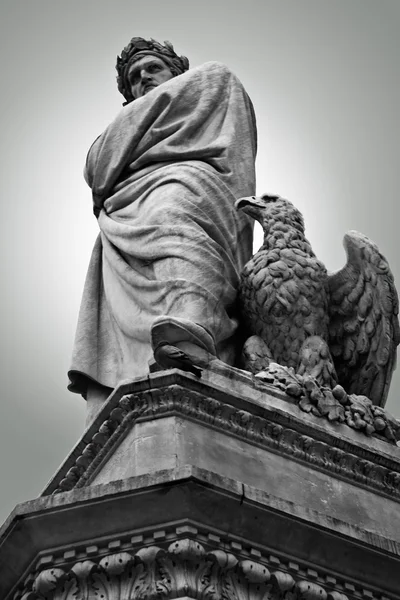 Estátua de Dante Alighieri em Florença — Fotografia de Stock