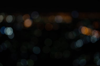  Şehirdeki soyut ışık Bokeh ve sönmüş ışıklar, Gece bulanık arkaplan