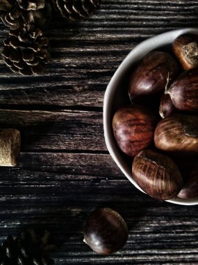 Kestanenin kapağını kapat.