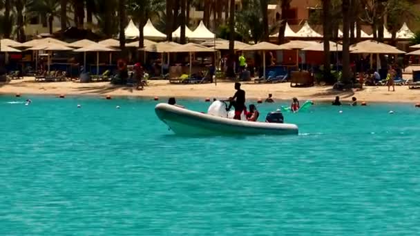 Hurghada Egypt April 2021 People Small Boat Summer Day Probably — Stock Video