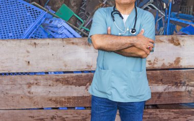 Yabancı doktor Ebola tr Afrika mücadele