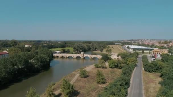 Вид з повітря на кам'яний міст в Едірне. 4K кадри в Туреччині — стокове відео