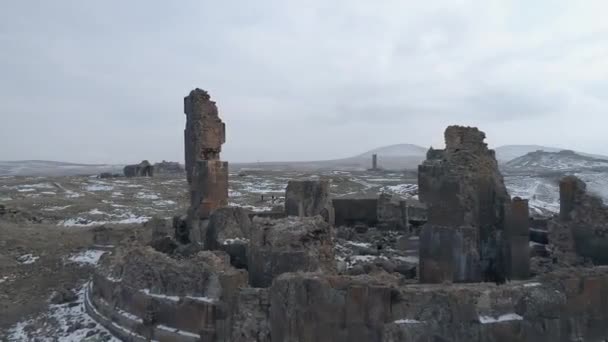 Letecký pohled na Kars Sudden Ruins. 4K záběry v Turecku — Stock video