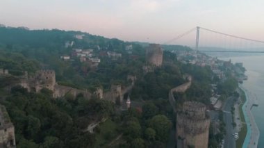 İstanbul 'daki Rumeli Kalesi' nin havadan görünüşü.