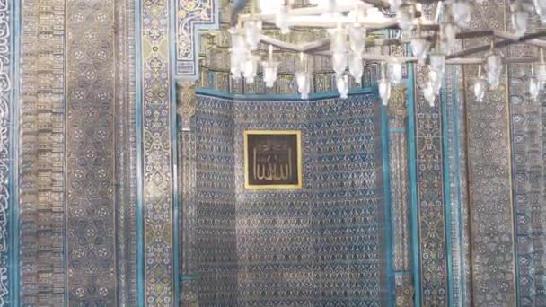Bursa, Türkei - 06.03.2020: Große Moschee von Bursa in der Türkei — Stockvideo