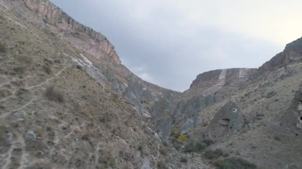 Vista aérea del valle de Soganli en Kayseri. Filmación 4K en Turquía — Vídeo de stock