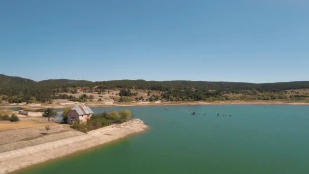 Vista aérea del lago Beyler en Kastamonu — Vídeos de Stock