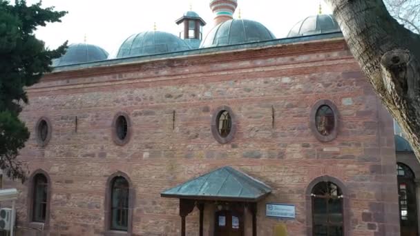 Luftaufnahme der Celebi Mehmet Moschee in Bilecik. 4K-Filmmaterial in der Türkei — Stockvideo