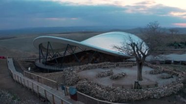 Sanliurfa 'daki Göbeklitepe' nin havadan görünüşü. Türkiye 'de 4K Görüntüsü