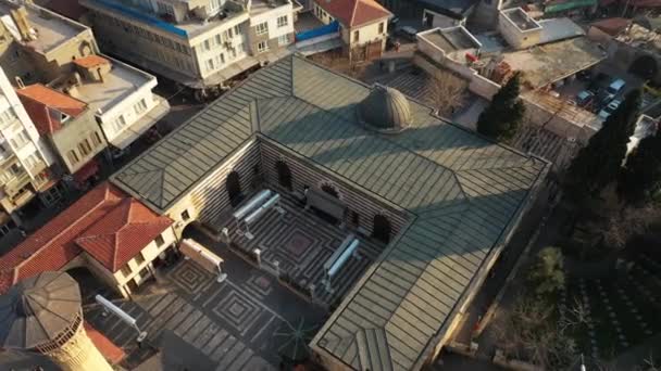 Вид с воздуха на мечеть Омерие в Газиантепе. Кадры 4K в Турции — стоковое видео