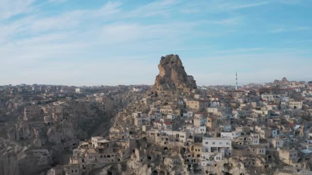 Letecký pohled na krajinu Urgup Cappadocia v Turecku. 4K záběry v Turecku — Stock video