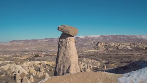 Kapadokya 'daki peri bacalarının havadan görünüşü. Türkiye 'de 4K Görüntüsü — Stok video