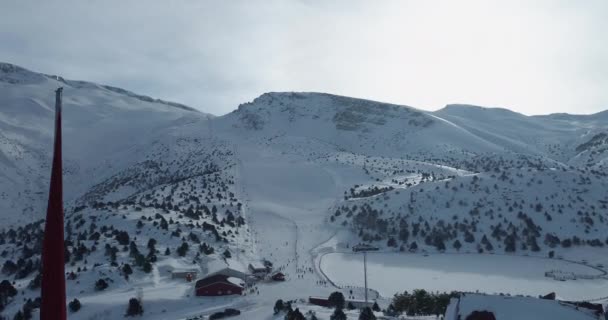 Αεροφωτογραφία του Ergan Ski Resort στο Erzincan. 4K Πλάνα στην Τουρκία — Αρχείο Βίντεο