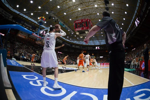 Valencia Basket i Real Madryt — Zdjęcie stockowe