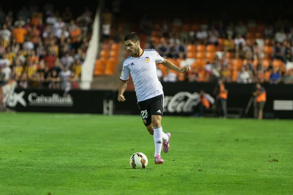 Carles gil valencia běží s míčem — Stock fotografie