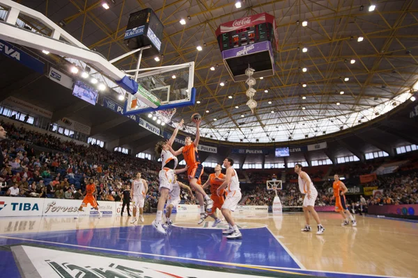 Liga Espanhola ACB Pamesa Valencia contra Akasvayu Girona — Fotografia de Stock