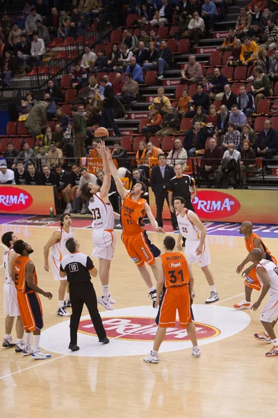 Spanish ACB League Pamesa Valencia against Akasvayu Girona — Stock Photo, Image