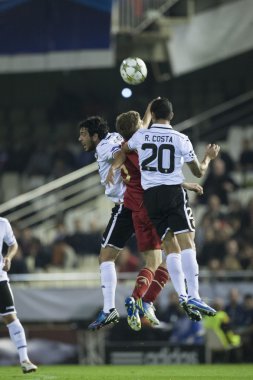 uefa Şampiyonlar Ligi maç sırasında Ricardo costa