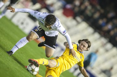 Banega ve uefa Şampiyonlar Ligi maç sırasında SIMIC