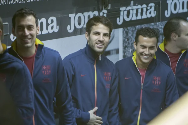 A gauche Sergi Busquets, au centre Cesc Fabregas et Pedro pendant le match de Ligue espagnole — Photo