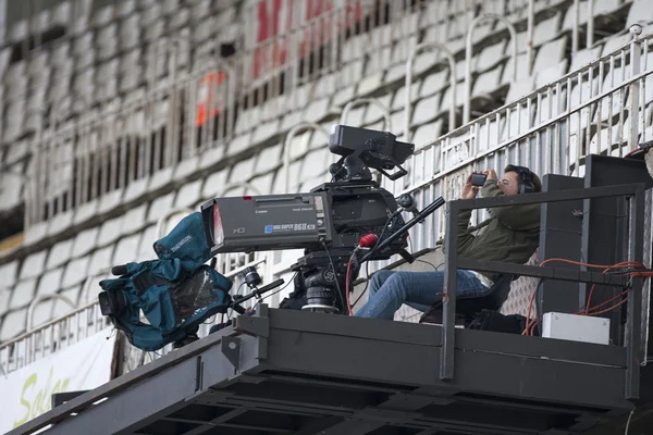 TV-camera tijdens Spaanse soccer league wedstrijd — Stockfoto