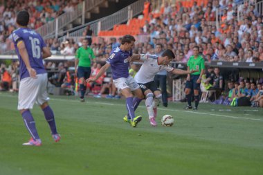 Valencia oyuncu gaya ve rcd espanyol oyuncu stuani eylem