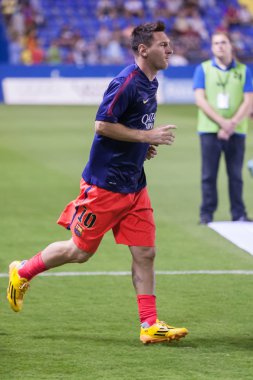 Messi Barcelona ısınıyor