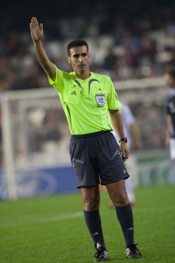 Maç sırasında hakem