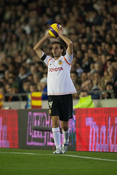 Emiliano Moretti con una pelota — Foto de Stock